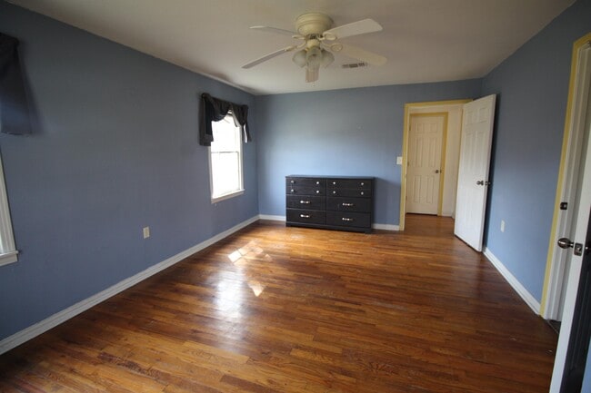 Photo - 402 Prairieville St