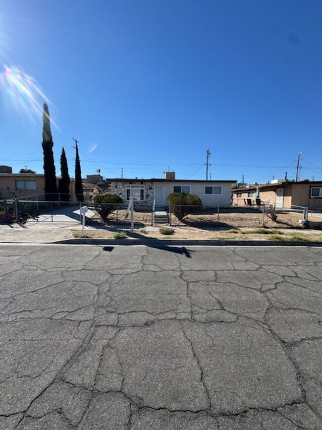 Photo - 1130 Mojave Dr