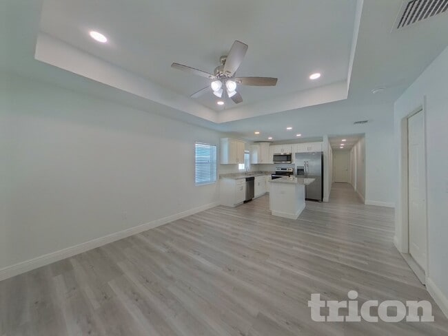 Photo - 6379 29th St N