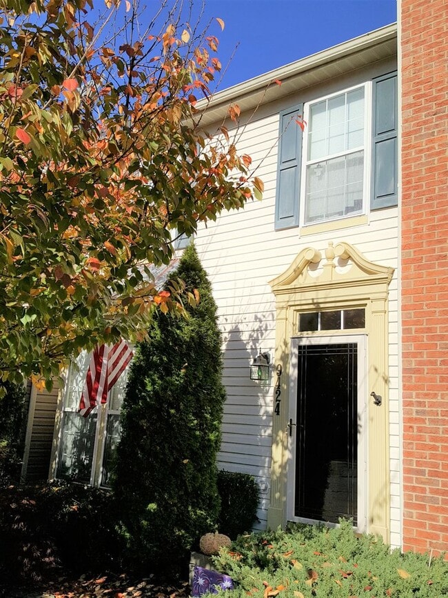 Building Photo - Townhouse in Spring Ridge community - OAKD...