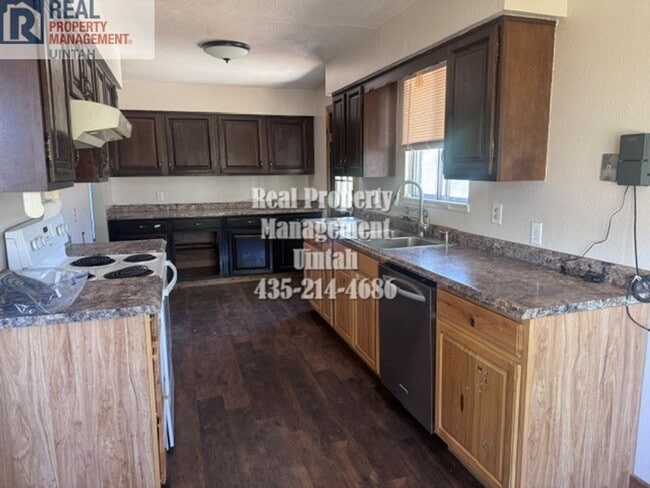 Photo - Charming 3 Bedroom 1 Bathroom Horse Property