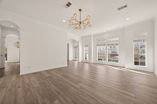 Photo - 5217 Blossom St Unidad B