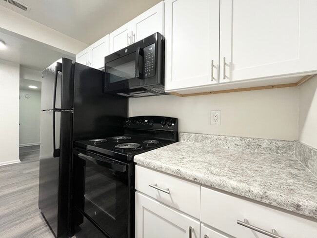 1BR, 1BA - Deluxe
