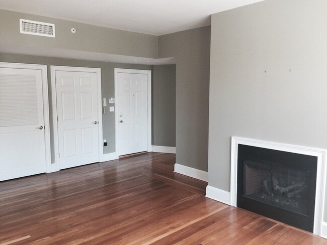 Photo - 2025 Commonwealth Ave Unit 6