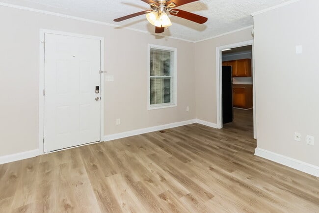 Photo - 1308 Greenbriar Dr