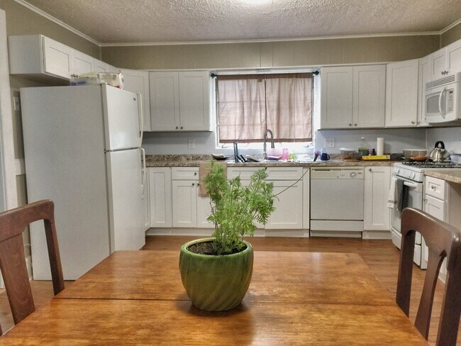 Photo - 111 Herkimer St