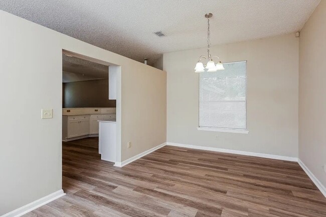Photo - 11836 Lake Fern Dr