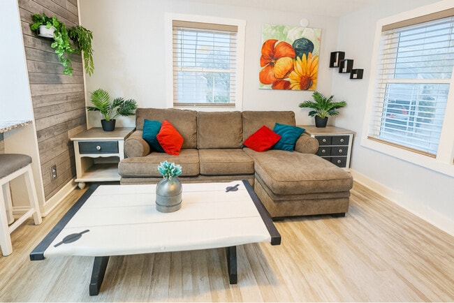 Photo - 103 Bliss Ln