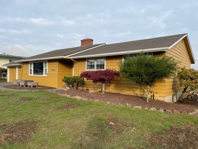 Vista exterior - 12815 NE Fremont St Unidad 1