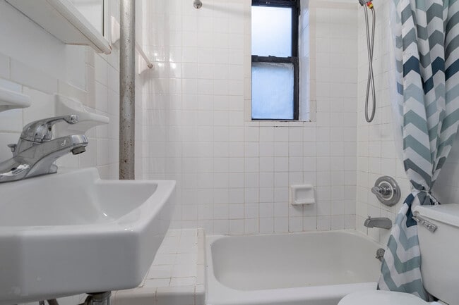 Photo - 1794 1st Ave Unidad SI ID1058698P