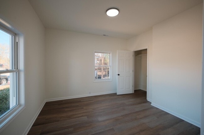 Photo - 4313 Wallace St