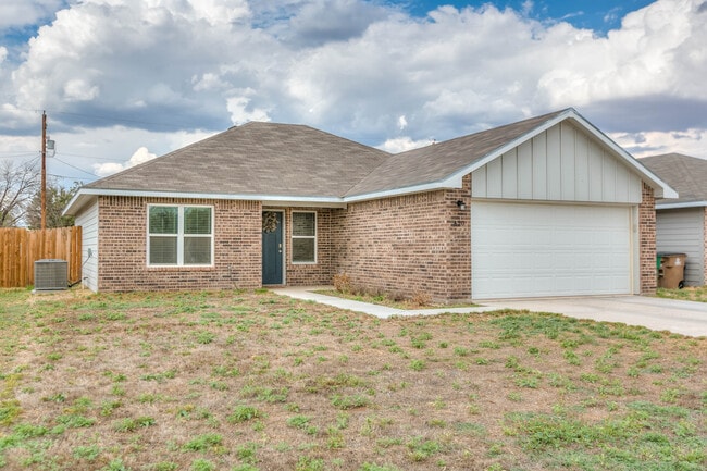 Photo - 420 E 48th St