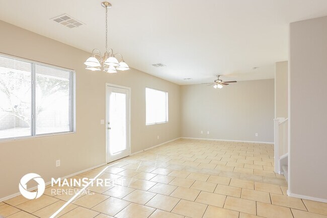 Photo - 7322 W Wolf St