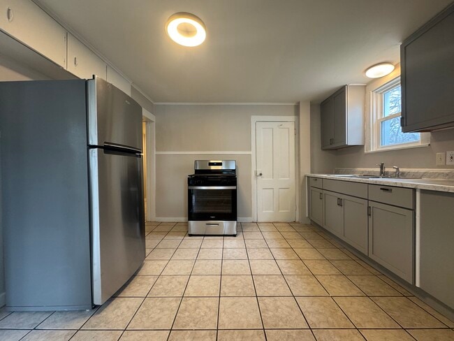Building Photo - 1216 Ohio St Unit 1 - Lower