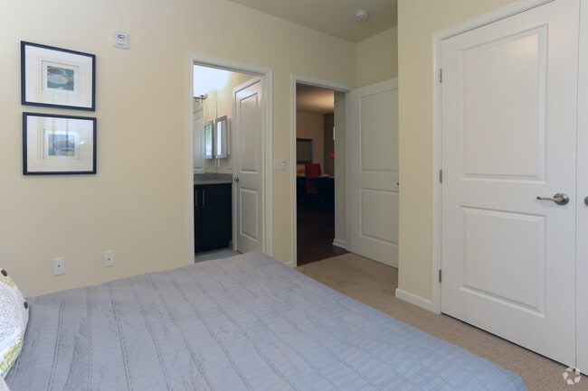 2nd Bedroom