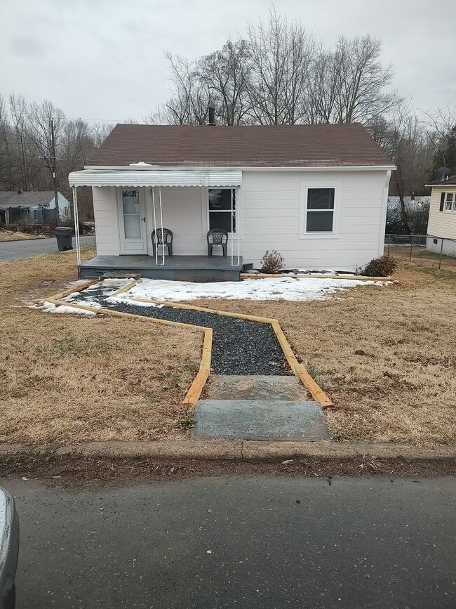 Photo - 1 Circle Dr