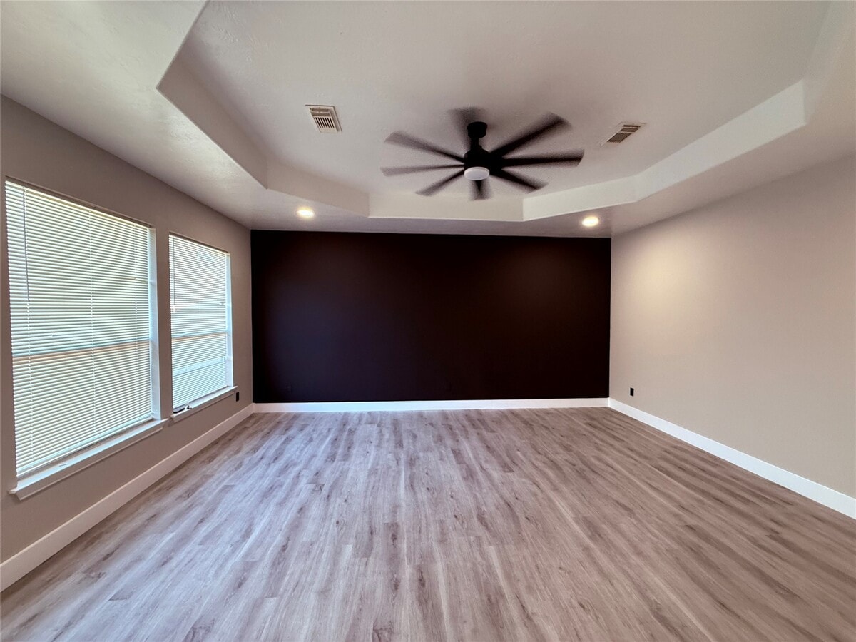 Photo - 13714 Hillingdale Ln