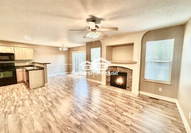 Photo - 2004 63rd St