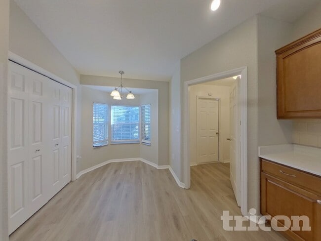 Photo - 1523 Merrimack Pkwy