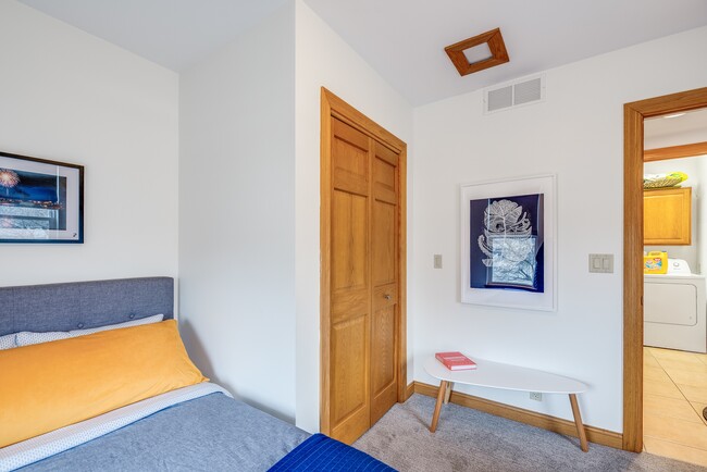 Photo - 1400 College Ave Unit 2