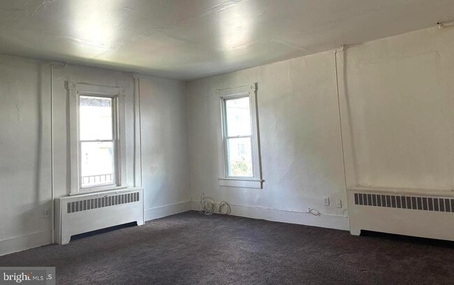 Photo - 17 Arbutus Ave Unit A