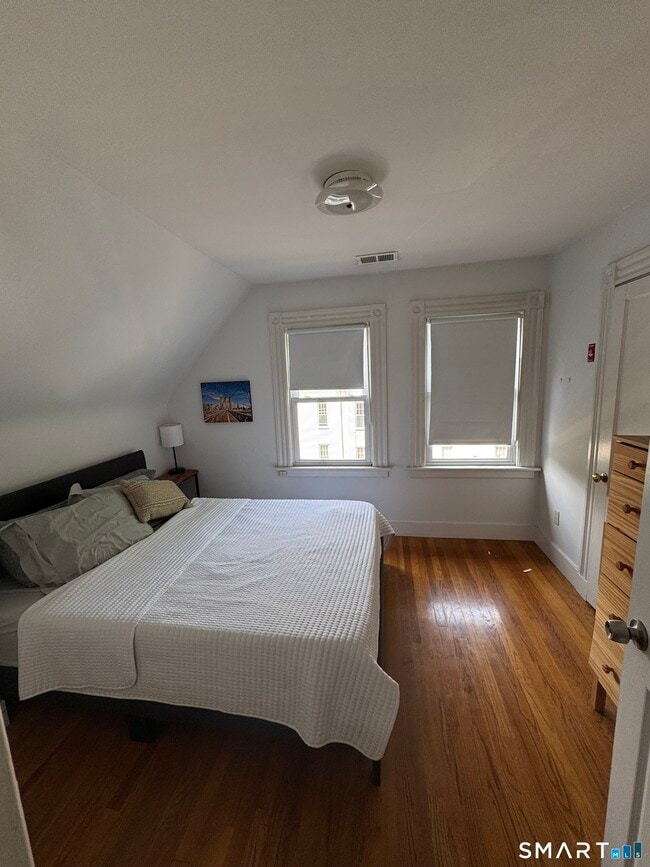 Photo - 789 Orange St Unit 3
