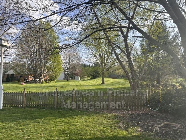 Photo - 1752 Weathered Wood Trail