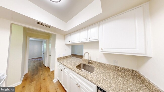 Photo - 18318 Streamside Dr Unit 202