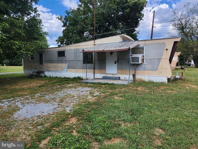 Building Photo - 511 N Western Ave Rental