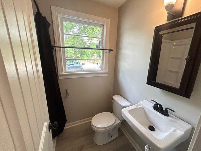 Photo - 1102 Rumar St