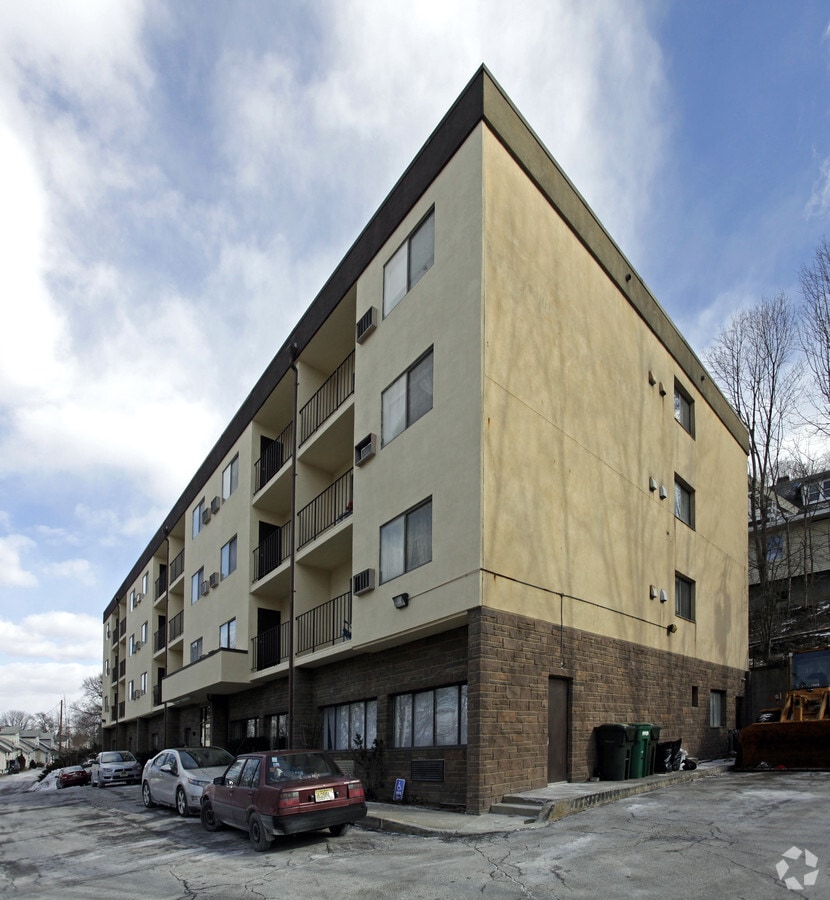 Photo - Concetta Towers