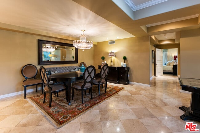 10795 Wilshire Blvd Unit 304