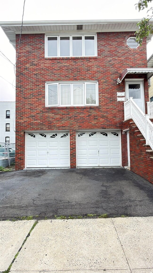 Photo - 9104 3rd Ave
