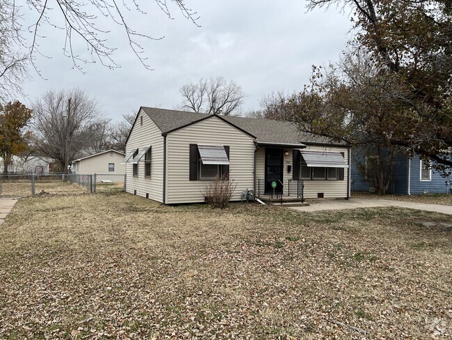 Building Photo - 1541 S Richmond Ave Rental