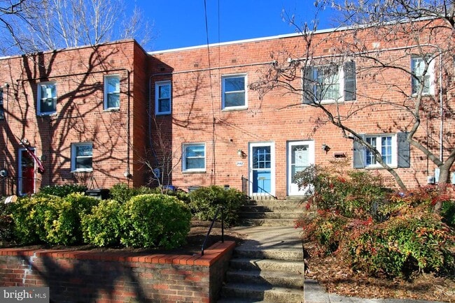 Photo - 2942 Landover St