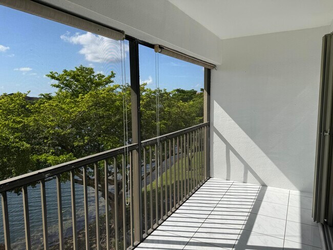 Photo - 1001 SW 141st Ave Unit 408K