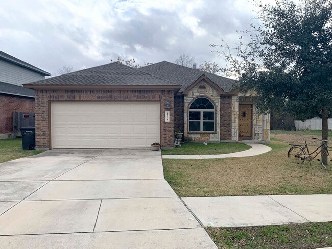 Photo - Spacious Ranch Home with Covered Patio & Greenbelt | 410 & Rittiman Rd