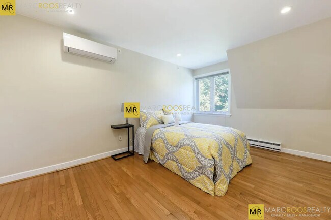 Photo - 2 Fayette St Unidad 4