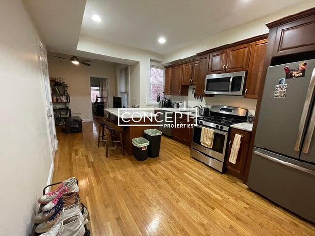 Photo - 1027 Tremont St Unit 2TS