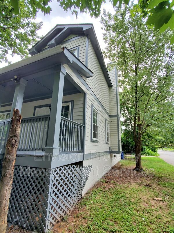 Photo - 1046 Beckwith St SW