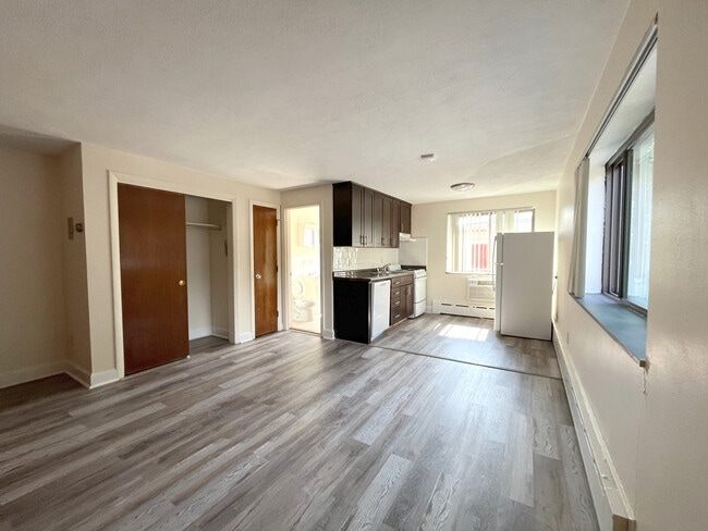 Photo - 2 Chester St Unit 37