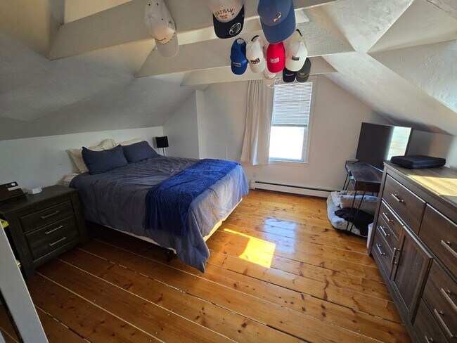 Photo - NO FEE!! Watertown 3 bed/2 bath with LAUNDRY IN-UNIT and 3 PARKING SPOTS
