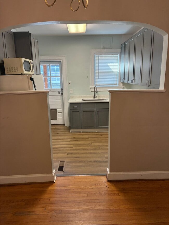 Photo - 815wj Unit 815 & 1/2