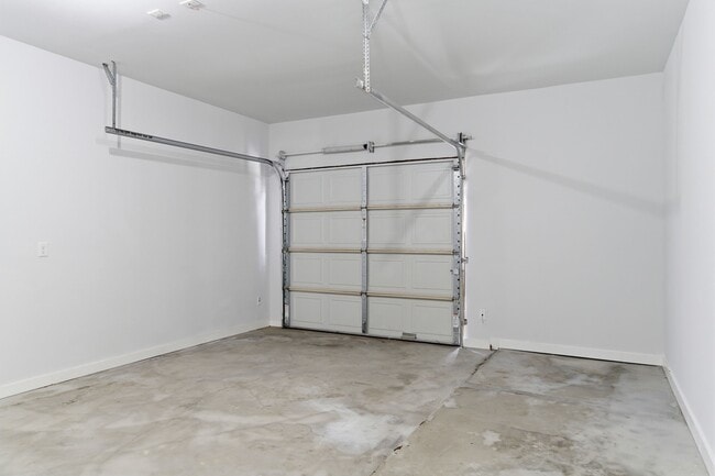 Photo - 7040 Kinney St