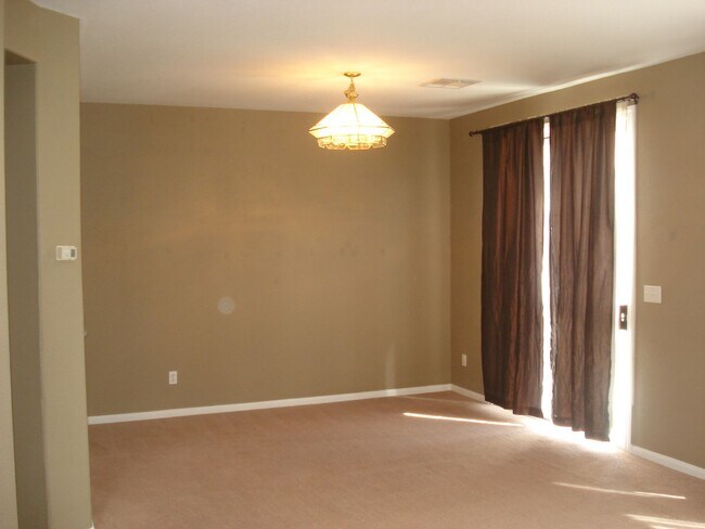 Photo - 3734 Solandra St