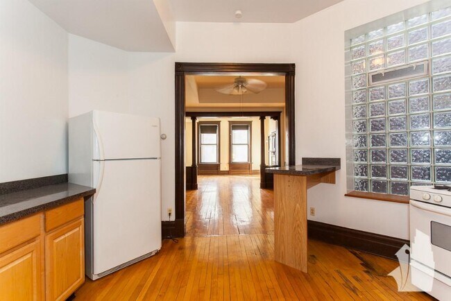 Photo - 1813 N Milwaukee Ave Unit 3F