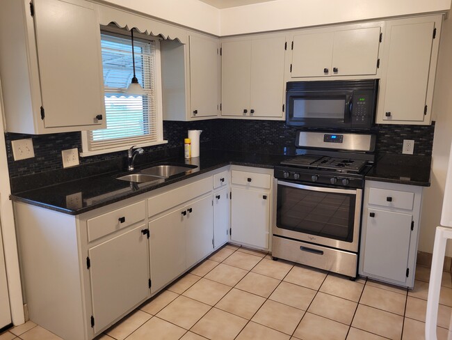 Photo - 338 Overlook Blvd