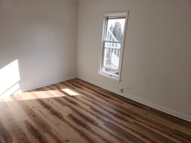 Photo - 264 N Jackson St Unit 1