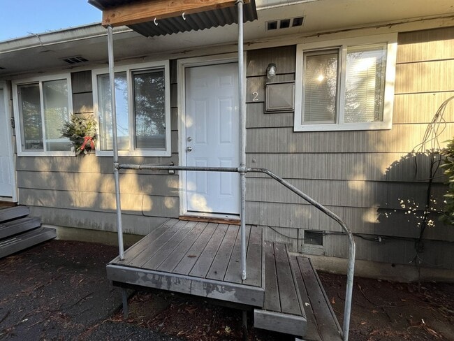 Photo - Cozy 1-Bedroom Apartment with Natural Light & Outdoor Living-Single level, feels more like a home... Unidad #2