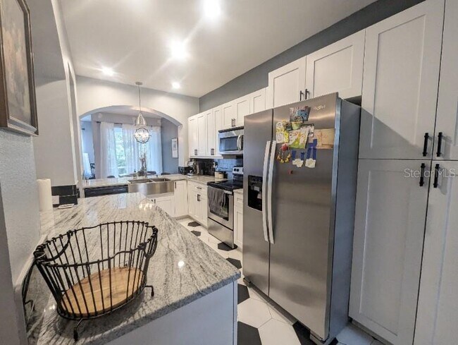 Photo - 2142 Park Crescent Dr